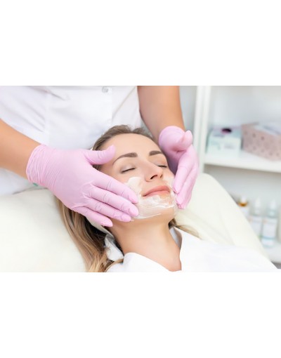 Почистване на лице с френски продукти със салицил