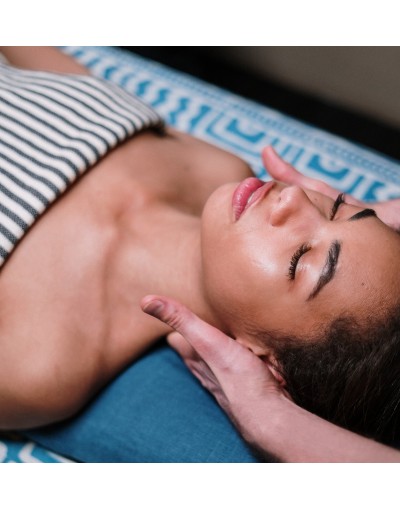 Почистване и масаж на лице с етерични масла doTERRA